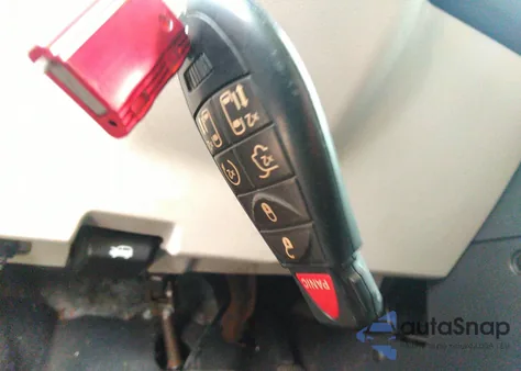 2010 Dodge Grand Caravan Sxt from USA, damaged, VIN 2D4RN5D1XAR145551